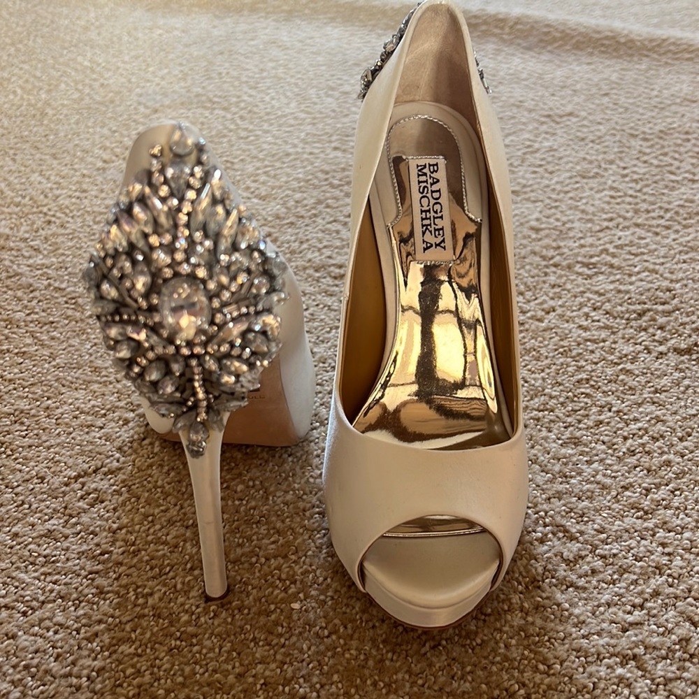 Badgley Mischka heels